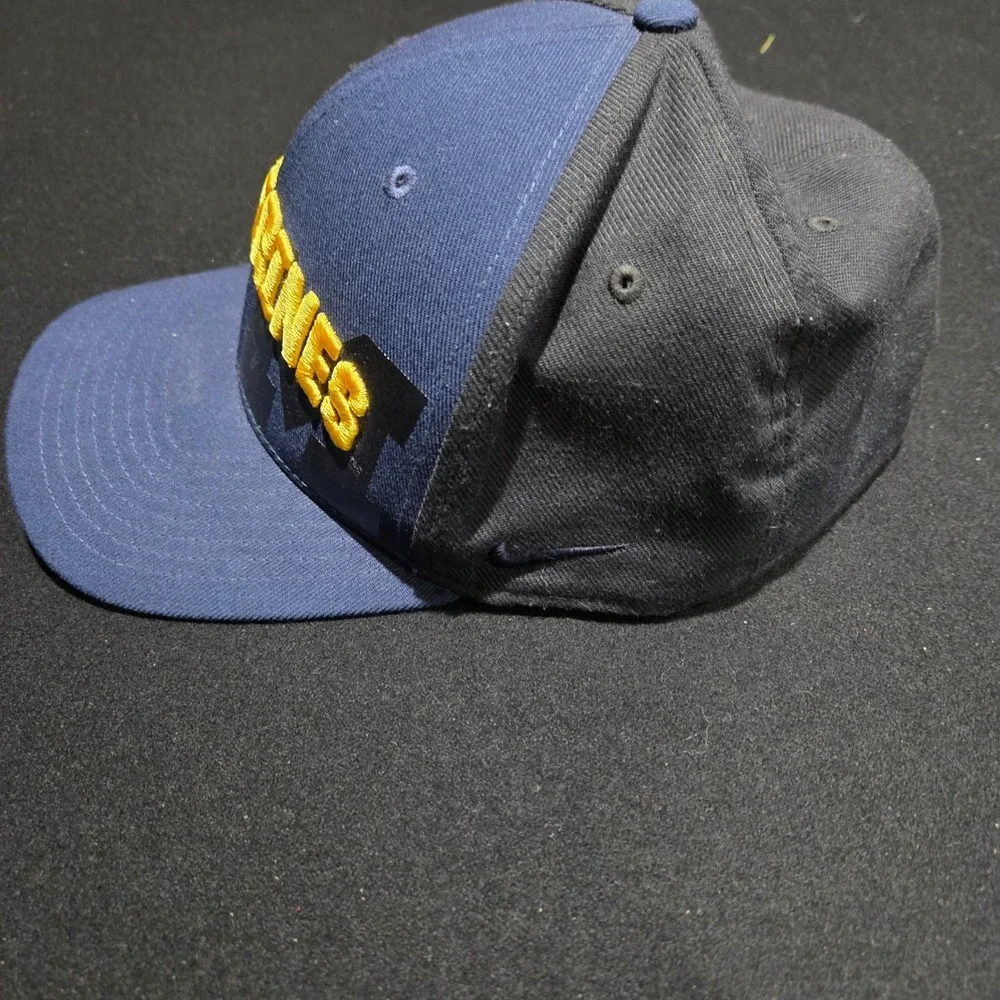 Nike Michigan Wolverines Classic99 Dri-FIT Hat Navy Black Mens OSFM Cap